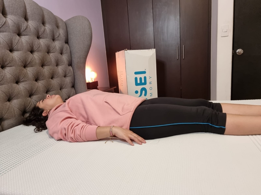 colchones sensei durmiendo boca arriba